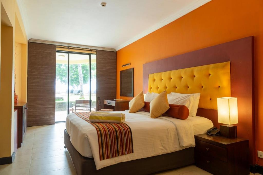 هتل توریا کالوتارا